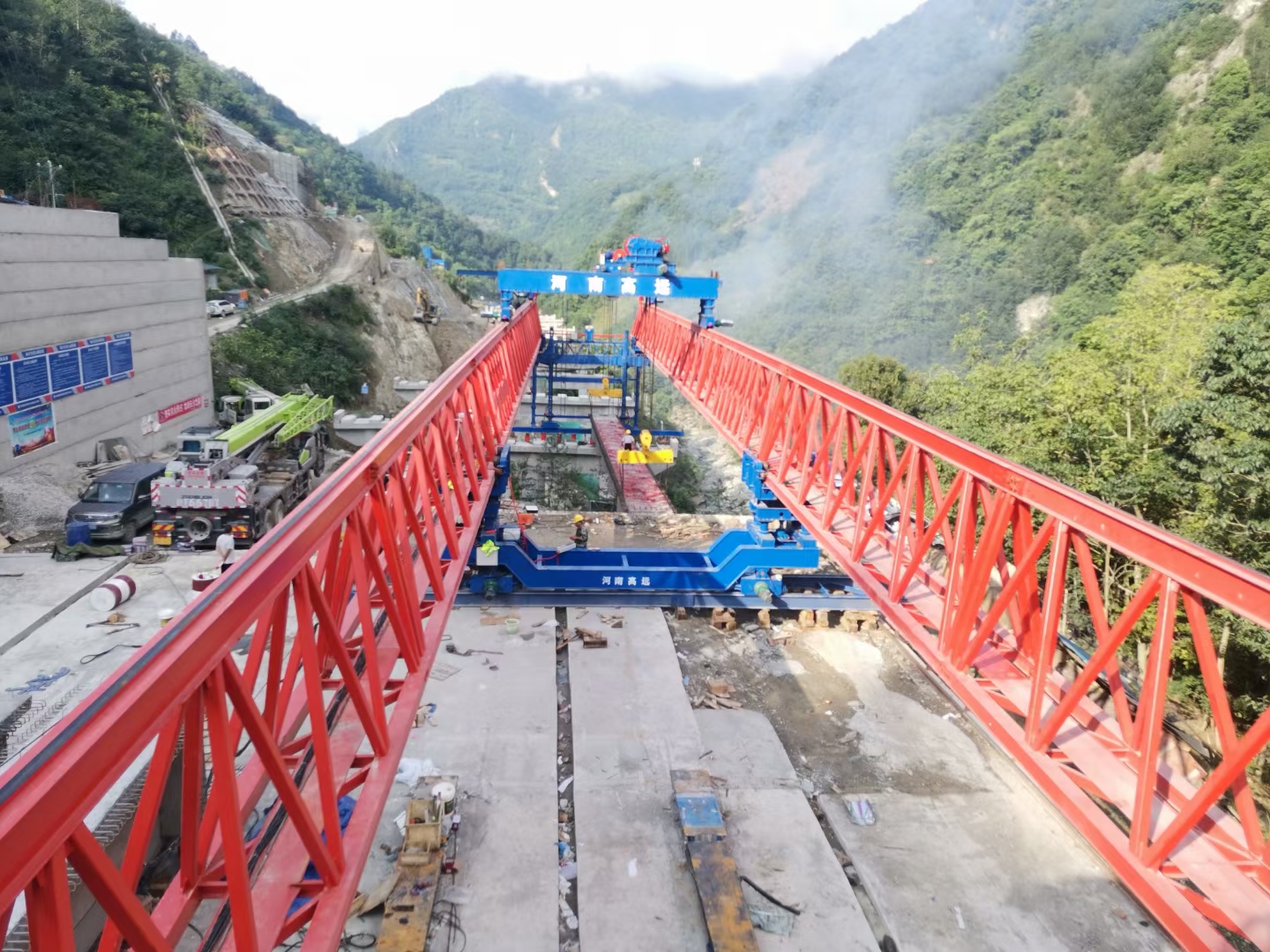 GYLQ200T-40M自平衡過跨架橋機(jī)安裝作業(yè)時(shí)需要哪些工具？